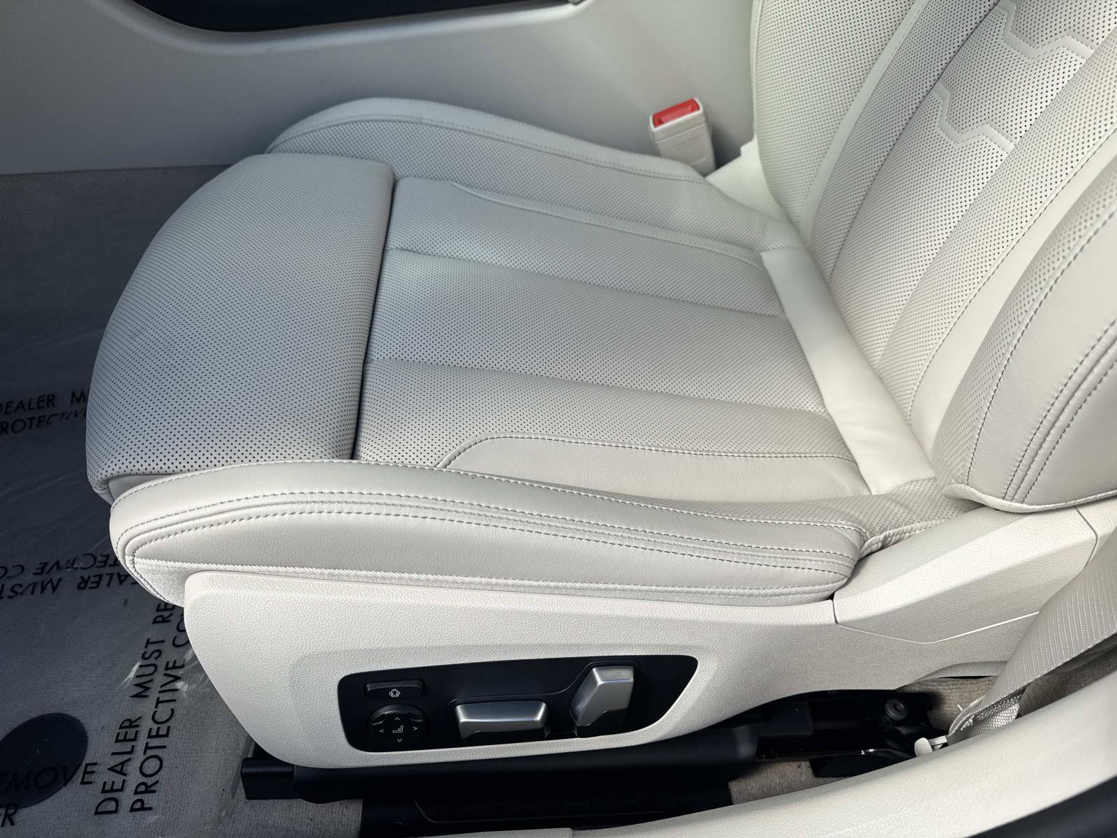 Used 2026 BMW 840i w/ M Sport Professional Package RWD image 19