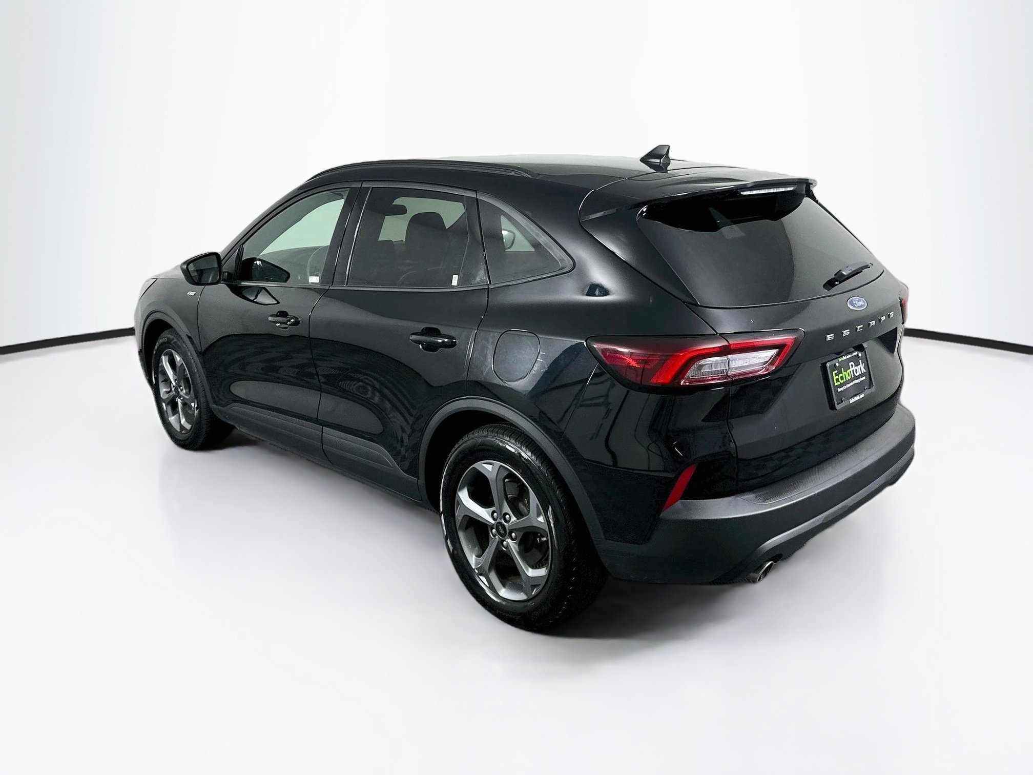 Used 2025 Ford Escape ST-Line FWD image 5