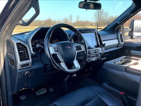 Used 2022 Ford F350 Lariat w/ Tremor Off-Road Package image 18