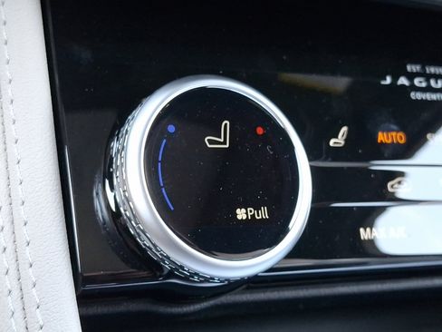 New 2026 Jaguar F-PACE R-Dynamic S image 19