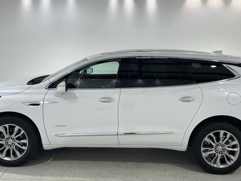 Used 2024 Buick Enclave Avenir w/ Avenir Technology Package image 1
