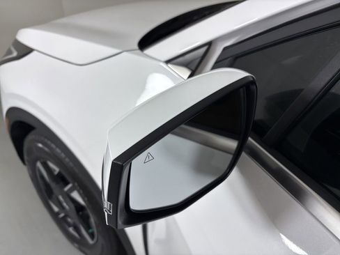 New 2026 Kia Sportage LX image 13