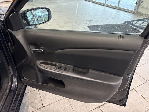 Used 2011 Chrysler 200 Touring w/ Cold Weather Group image 19