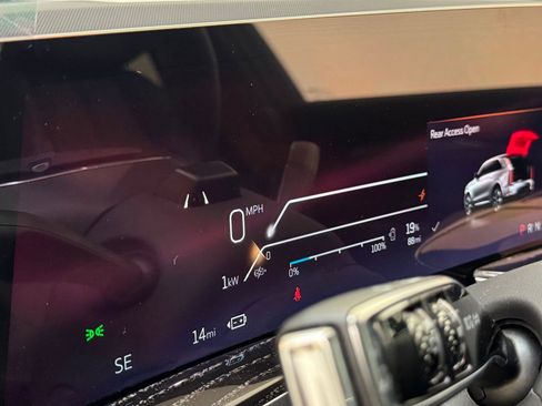 New 2026 Cadillac Escalade IQ Sport 1 w/ LPO, Floor Liner Package image 44