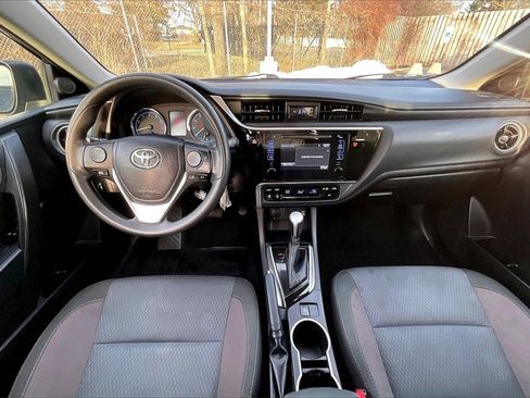 Used 2017 Toyota Corolla L image 15