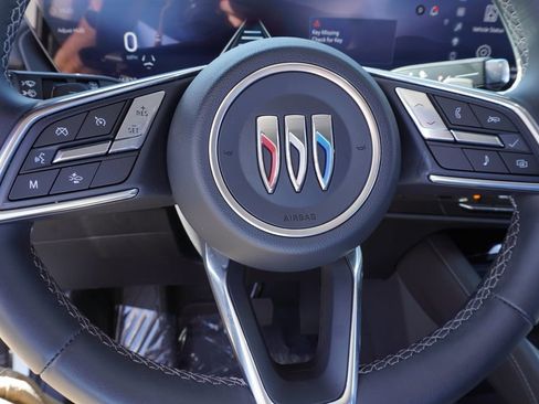 Certified 2025 Buick Envision Preferred image 17