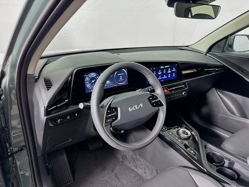 New 2025 Kia Niro Wind image 9