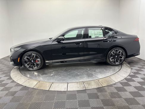 New 2026 BMW i5 w/ Executive Package AWD/4WD image 16