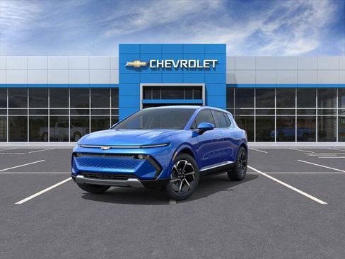 New 2025 Chevrolet Equinox EV LT image 8