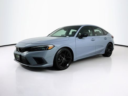 Used 2024 Honda Civic Sport image 3