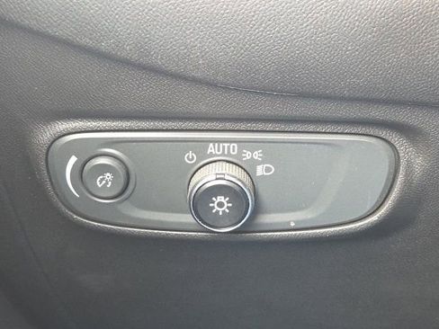 Used 2022 Chevrolet Equinox LS w/ LPO, Floor Liner Package image 23