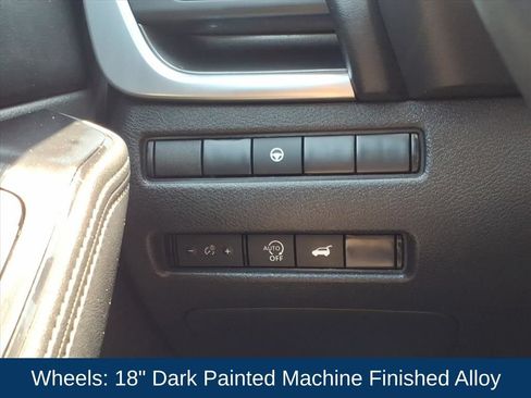 Used 2025 Nissan Rogue SV FWD image 17