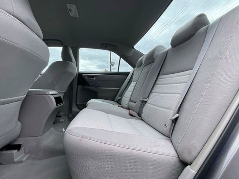 Used 2015 Toyota Camry LE FWD image 12