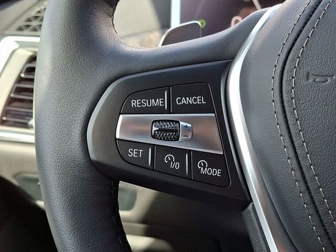 Used 2026 BMW X5 xDrive40i w/ Climate Comfort Package image 23