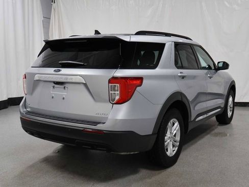 Used 2021 Ford Explorer XLT AWD/4WD image 9