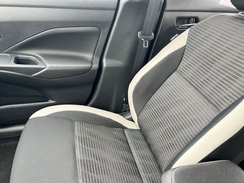 Used 2020 Nissan Versa SV image 28