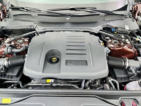 New 2026 Land Rover Discovery Limited Edition image 28