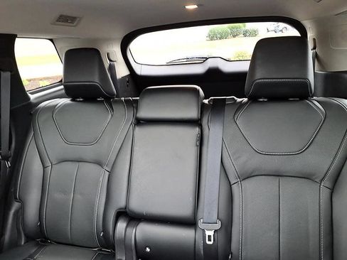 Used 2023 INFINITI QX60 Luxe w/ Performance Audio Package AWD/4WD image 22