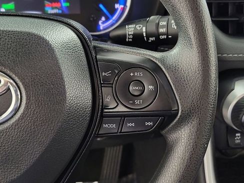 Used 2024 Toyota RAV4 XLE image 25