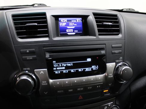 Used 2012 Toyota Highlander image 25