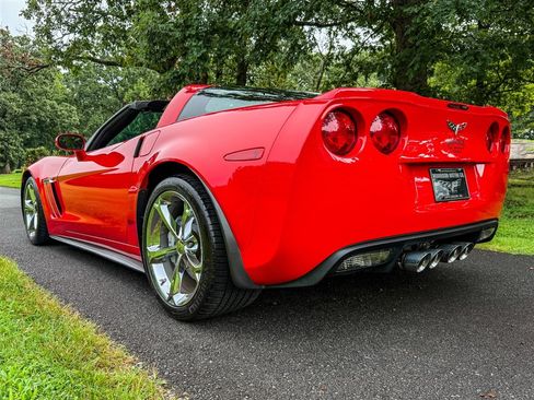 Used 2013 Chevrolet Corvette Grand Sport w/ 3LT Preferred Equipment Group RWD image 27