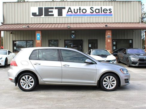 Used 2015 Volkswagen Golf TDI S image 8