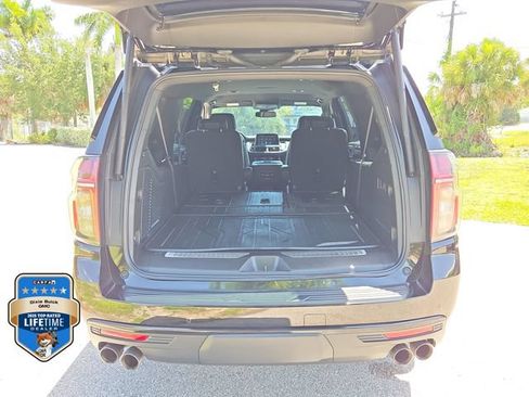Certified 2024 Chevrolet Suburban RST w/ Sport Performance Package RWD image 5