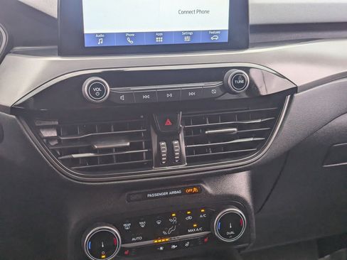 Used 2023 Ford Escape Active image 13