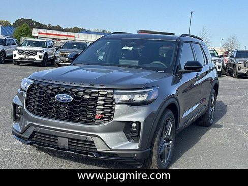 New 2026 Ford Explorer ST image 3