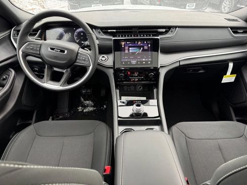 New 2025 Jeep Grand Cherokee L Laredo w/ Luxury Tech Group I AWD/4WD image 12