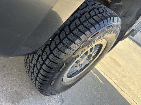 Used 2012 Toyota Tundra 4x4 CrewMax image 36