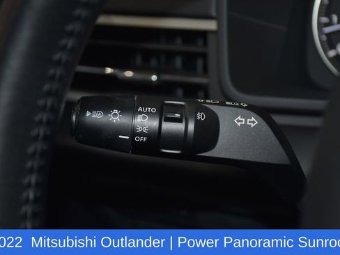 Used 2022 Mitsubishi Outlander SE image 10