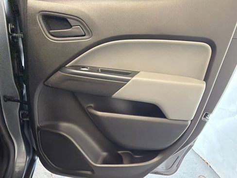Used 2021 Chevrolet Colorado W/T w/ WT Convenience Package image 28