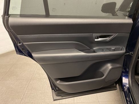 Used 2024 Toyota Grand Highlander AWD Hybrid image 24