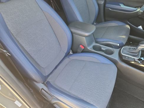 Used 2025 Kia Seltos S FWD image 21