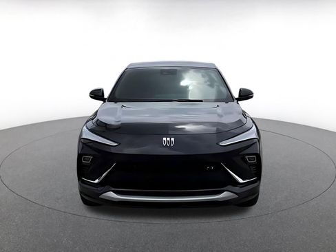 Used 2025 Buick Envista Sport Touring image 4