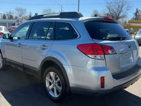 Used 2014 Subaru Outback 2.5i Limited AWD/4WD image 3