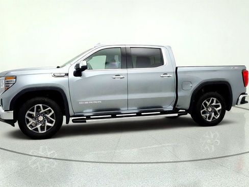 Used 2024 GMC Sierra 1500 SLT w/ SLT Premium Plus Package AWD/4WD image 8