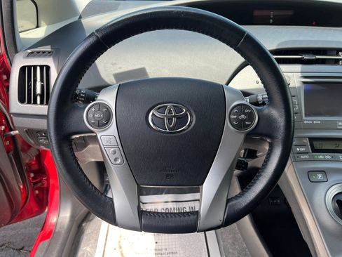 Used 2013 Toyota Prius Five FWD image 12