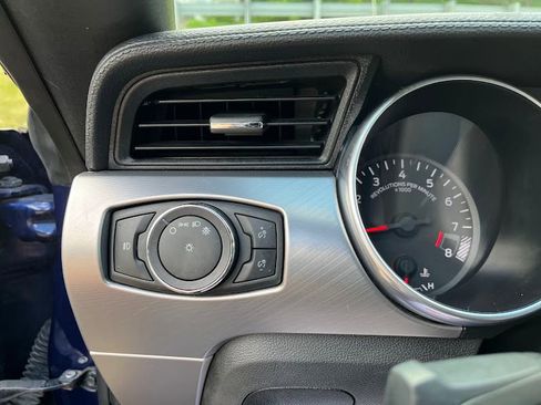 Used 2019 Ford Mustang GT Premium RWD image 11