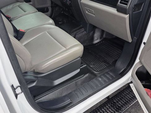 Used 2022 Ford F250 XL w/ STX Appearance Package image 23