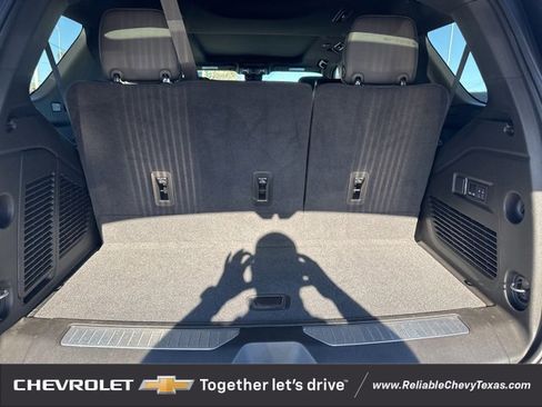 Certified 2024 Chevrolet Tahoe Premier w/ Premium Package image 10