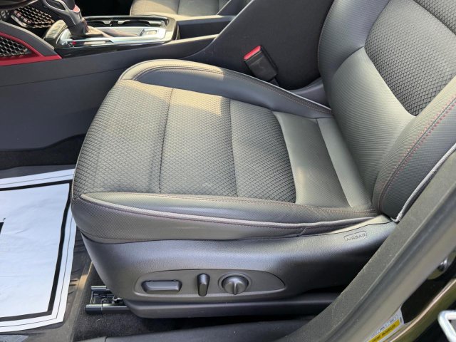 Used 2021 Chevrolet TrailBlazer RS w/ Sun and Liftgate Package AWD/4WD image 19