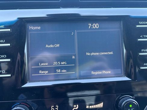 Used 2018 Toyota Camry SE FWD image 16