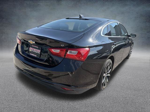 Certified 2017 Chevrolet Malibu LT w/ Driver Confidence Package FWD image 7