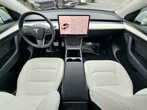 Used 2022 Tesla Model Y Performance AWD/4WD image 28