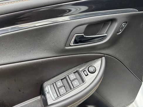 Used 2018 Chevrolet Impala LT FWD image 12
