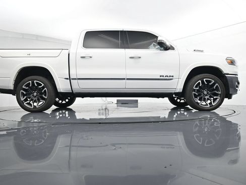 Used 2025 RAM 1500 Limited AWD/4WD image 24