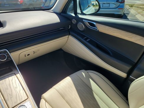 Used 2022 Genesis GV80 2.5T w/ Prestige Package 04 image 19