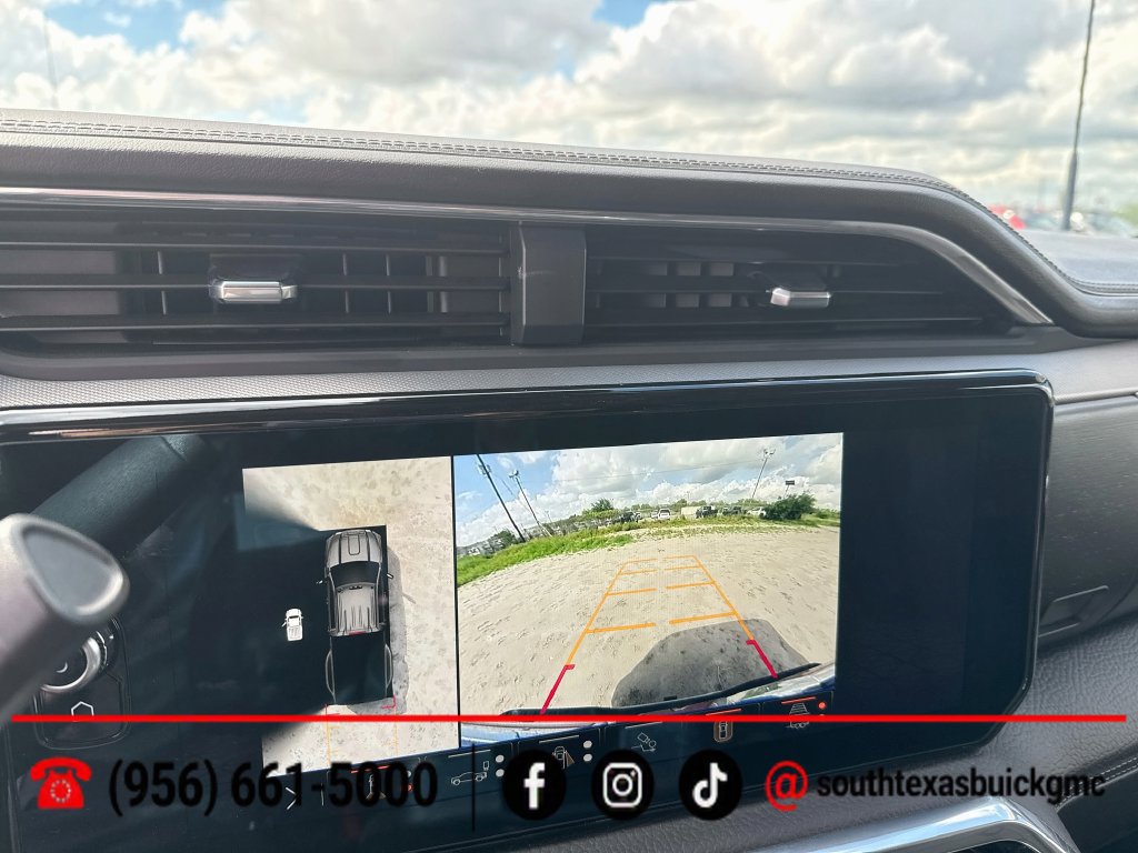 Used 2025 GMC Sierra 3500 Denali w/ Denali Reserve Package AWD/4WD image 19
